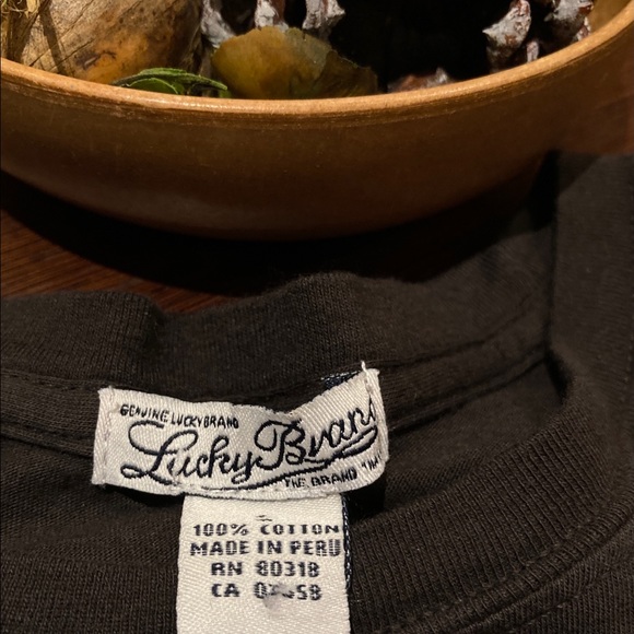 VINTAGE LUCKY BRAND CAT CLUB T-SHIRT. SIZE S. - Picture 3 of 3